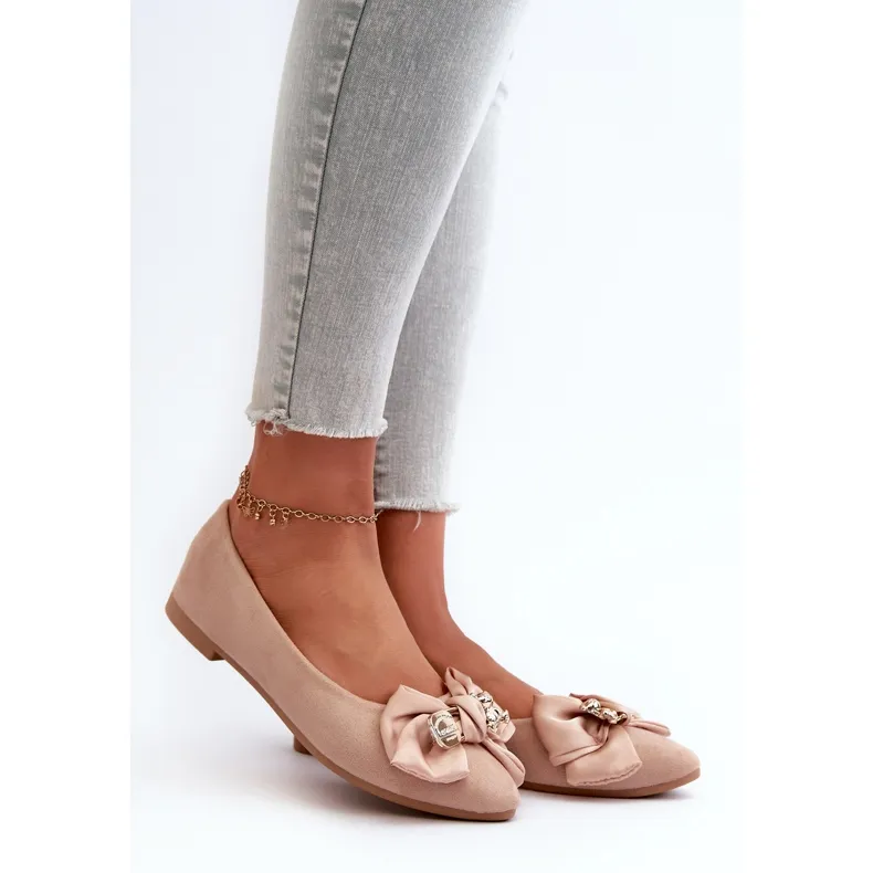 Ballerines Femme En Daim Eco Avec Noeud Et Broche Beige Satris