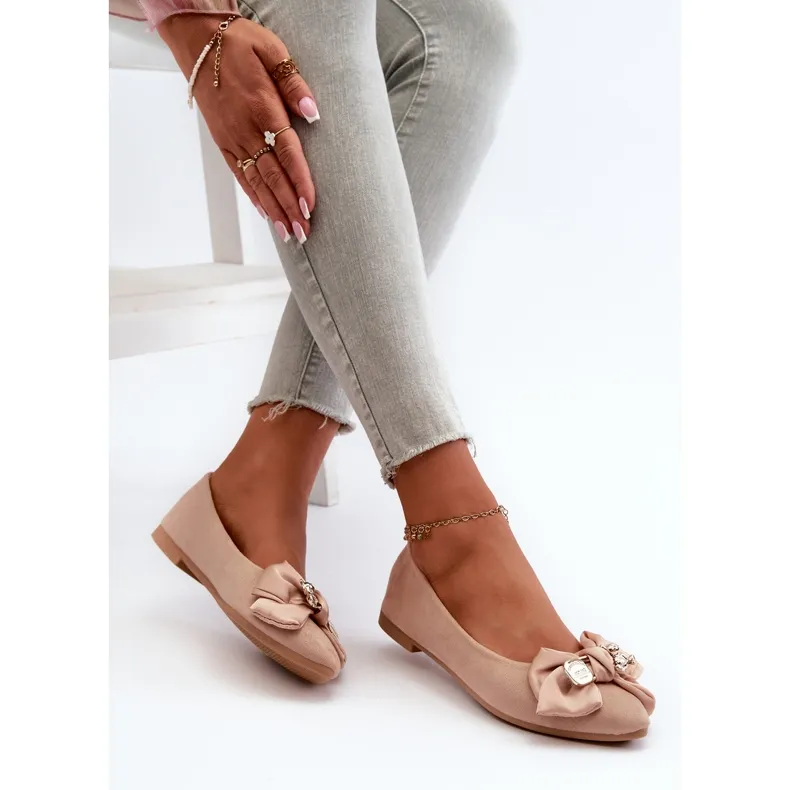 Ballerines Femme En Daim Eco Avec Noeud Et Broche Beige Satris