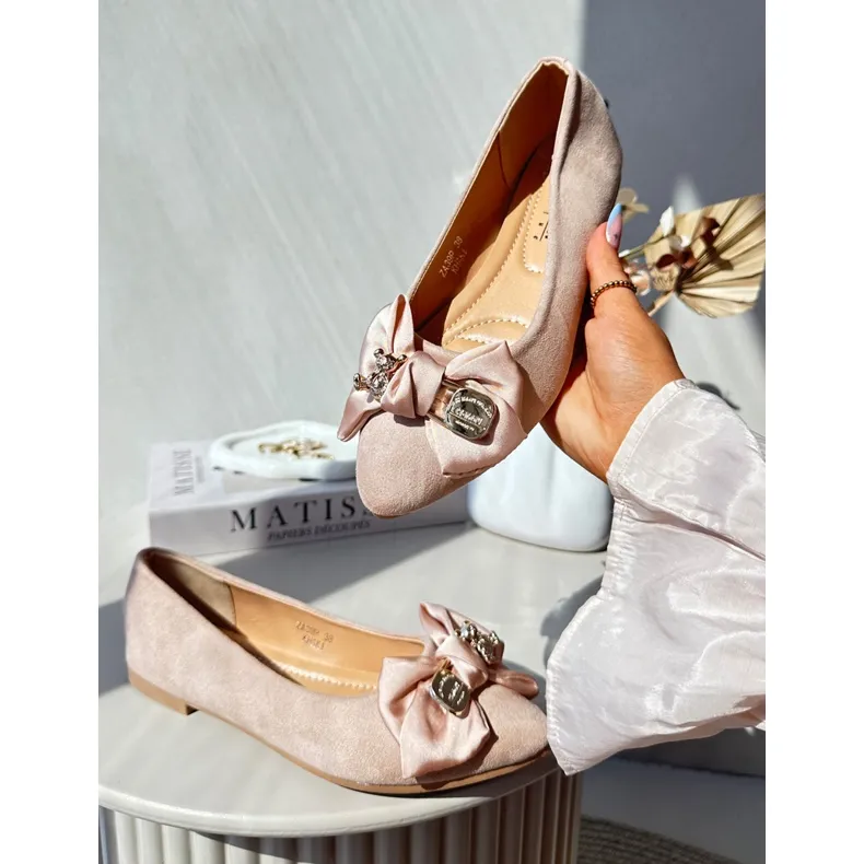 Ballerines Femme En Daim Eco Avec Noeud Et Broche Beige Satris