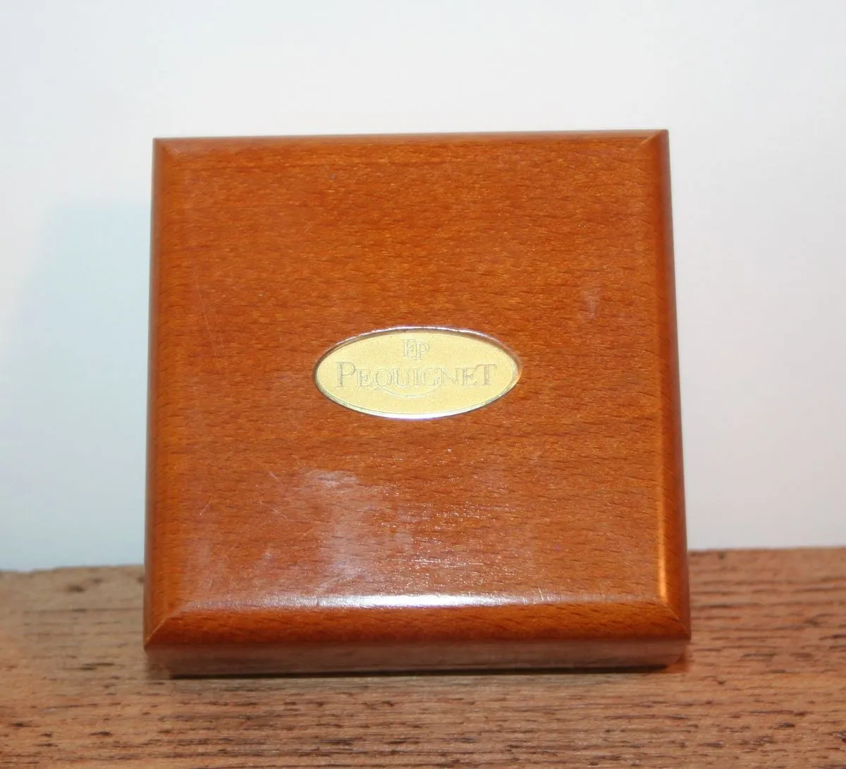 boite montre PEQUIGNET COFFRET BOIS précieux
