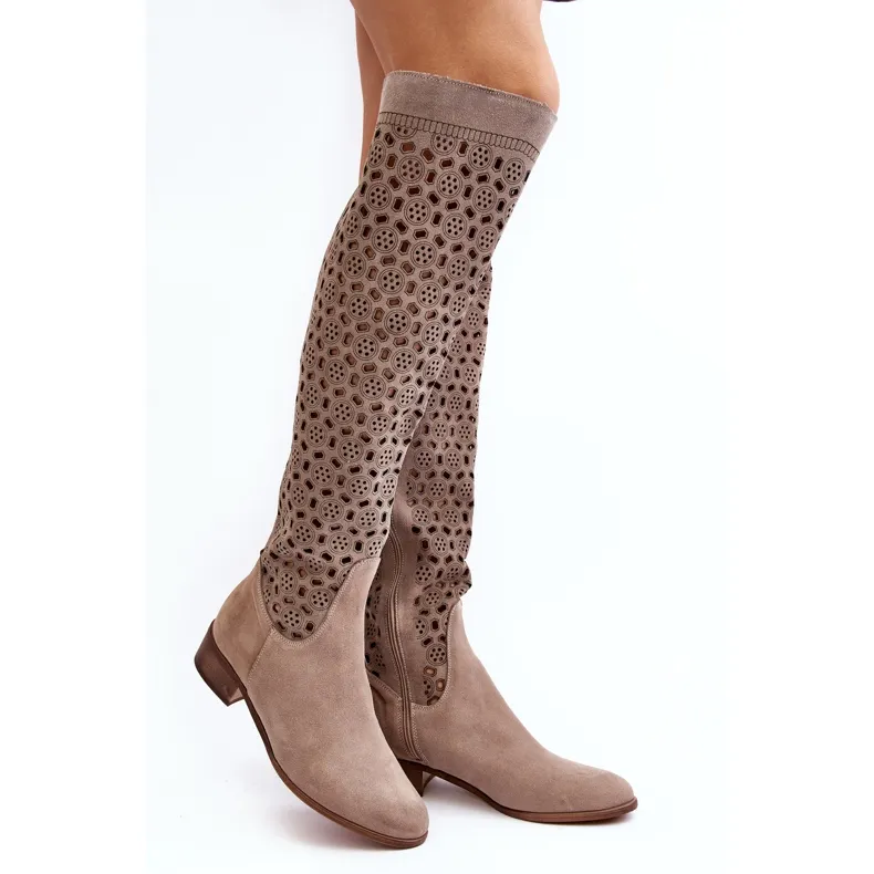 Bottines en Daim à Motif Ajouré, Pointe Beige