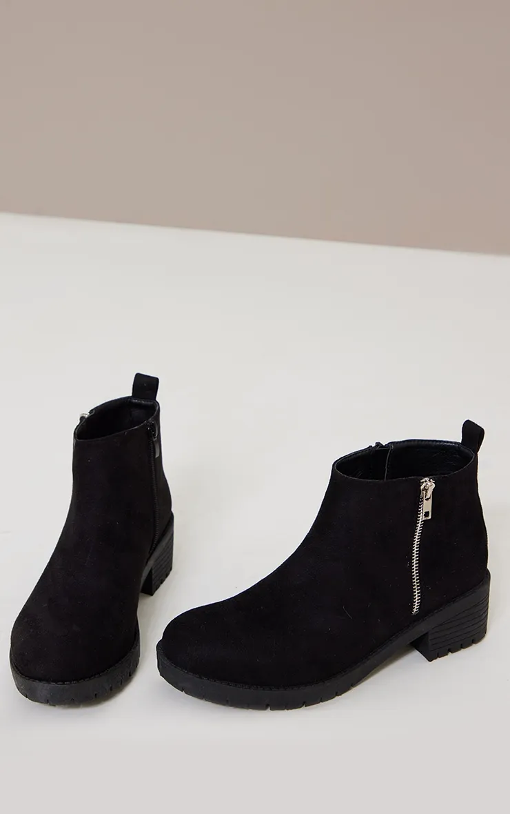 Bottines en suédine noires à zip