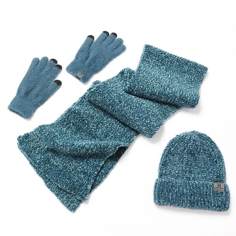 Ensemble bonnet et écharpe en laine tricotée
