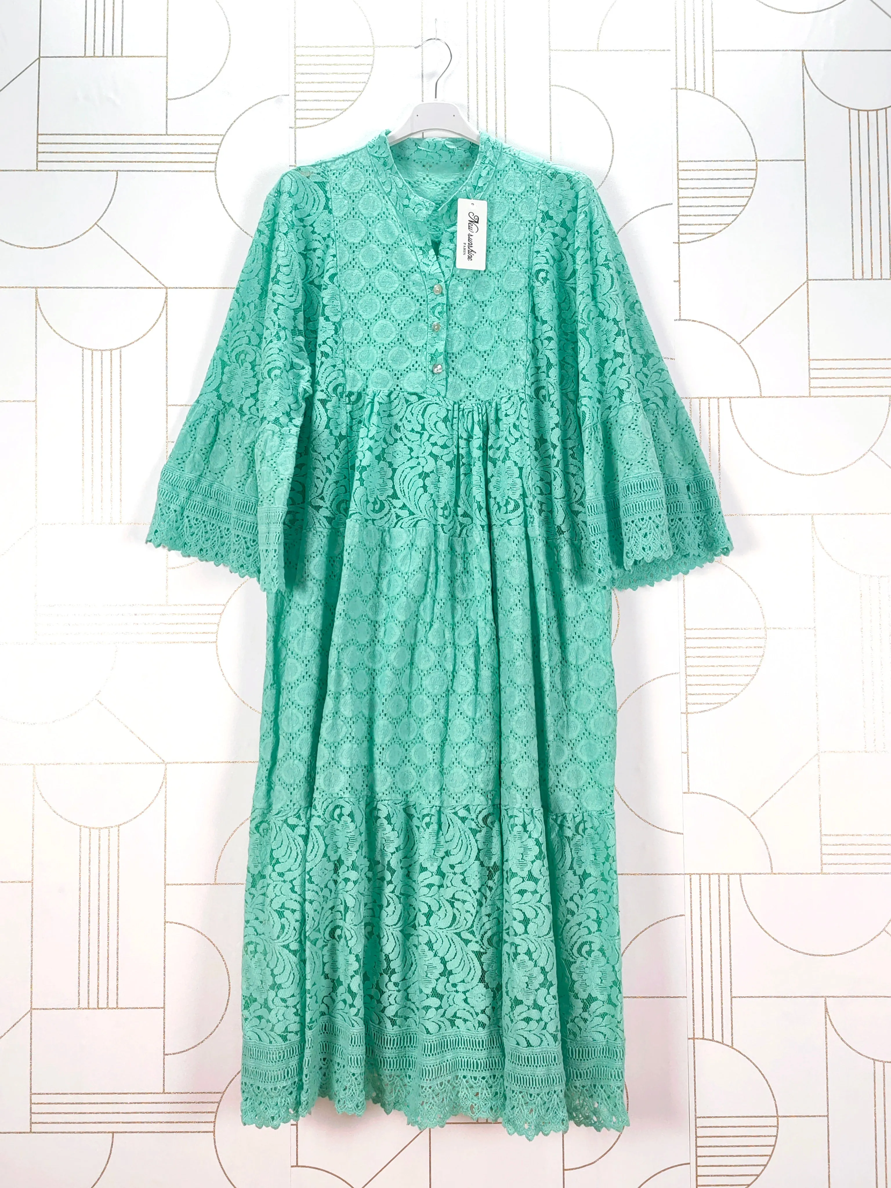 Robe longue en dentelle (X4)