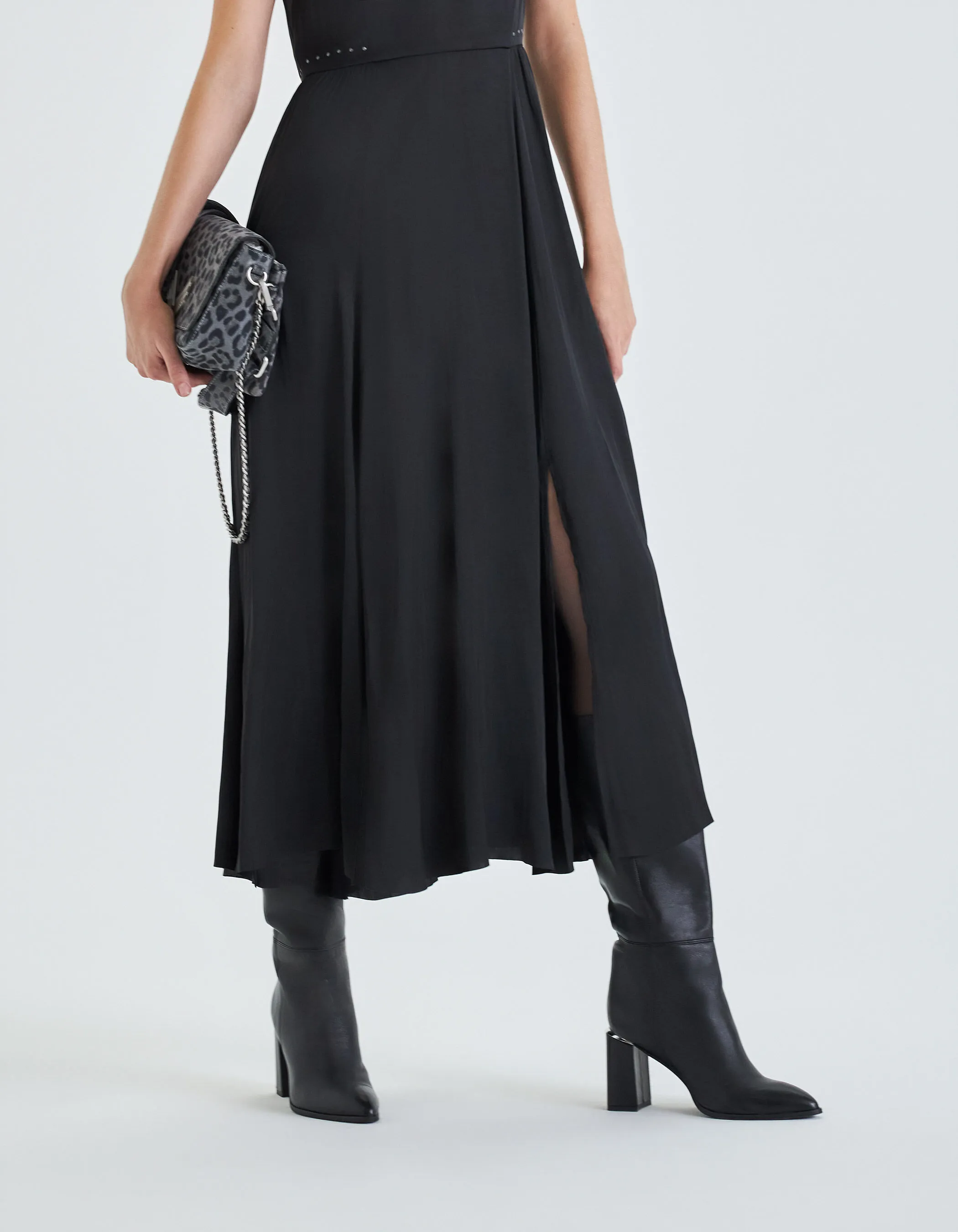 Robe longue noire fluide fendue Femme