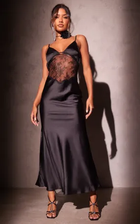 Robe longue satinée noire à empiècement en dentelle