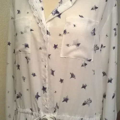 Robe manches longues en viscose et dentelle couleur blanc et bleu