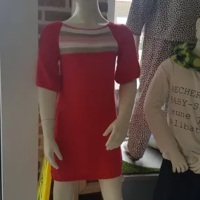 Robe rouge t. 4 ans tricotée main