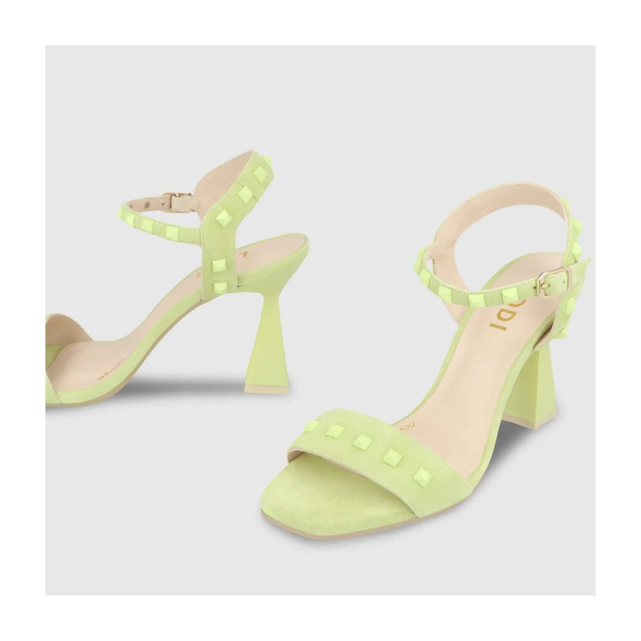 Sandales à talon femme en daim de couleur vert citron | LODI Chaussures pour femme en ligne.